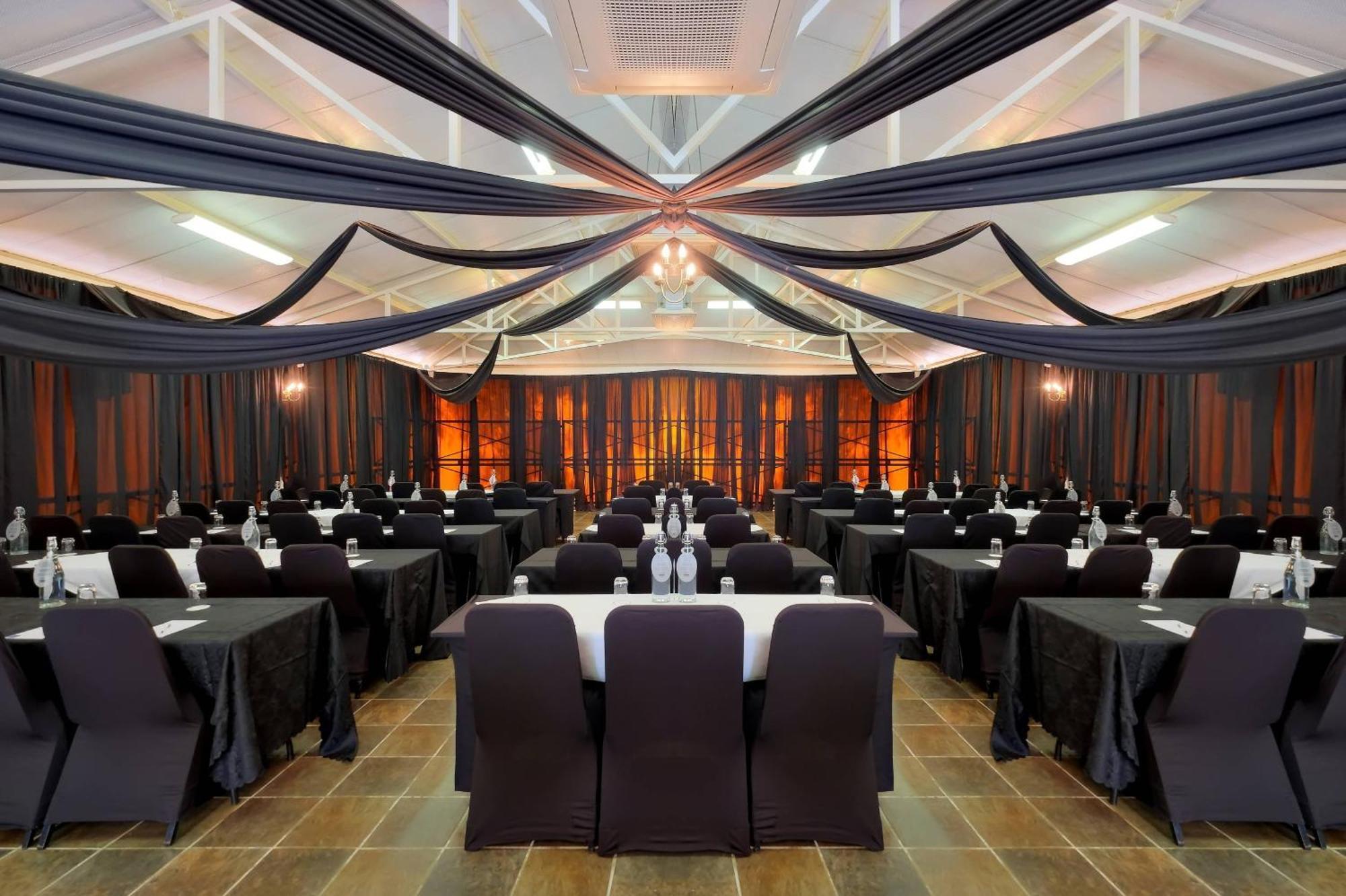 Protea Hotel By Marriott Polokwane Landmark Bagian luar foto