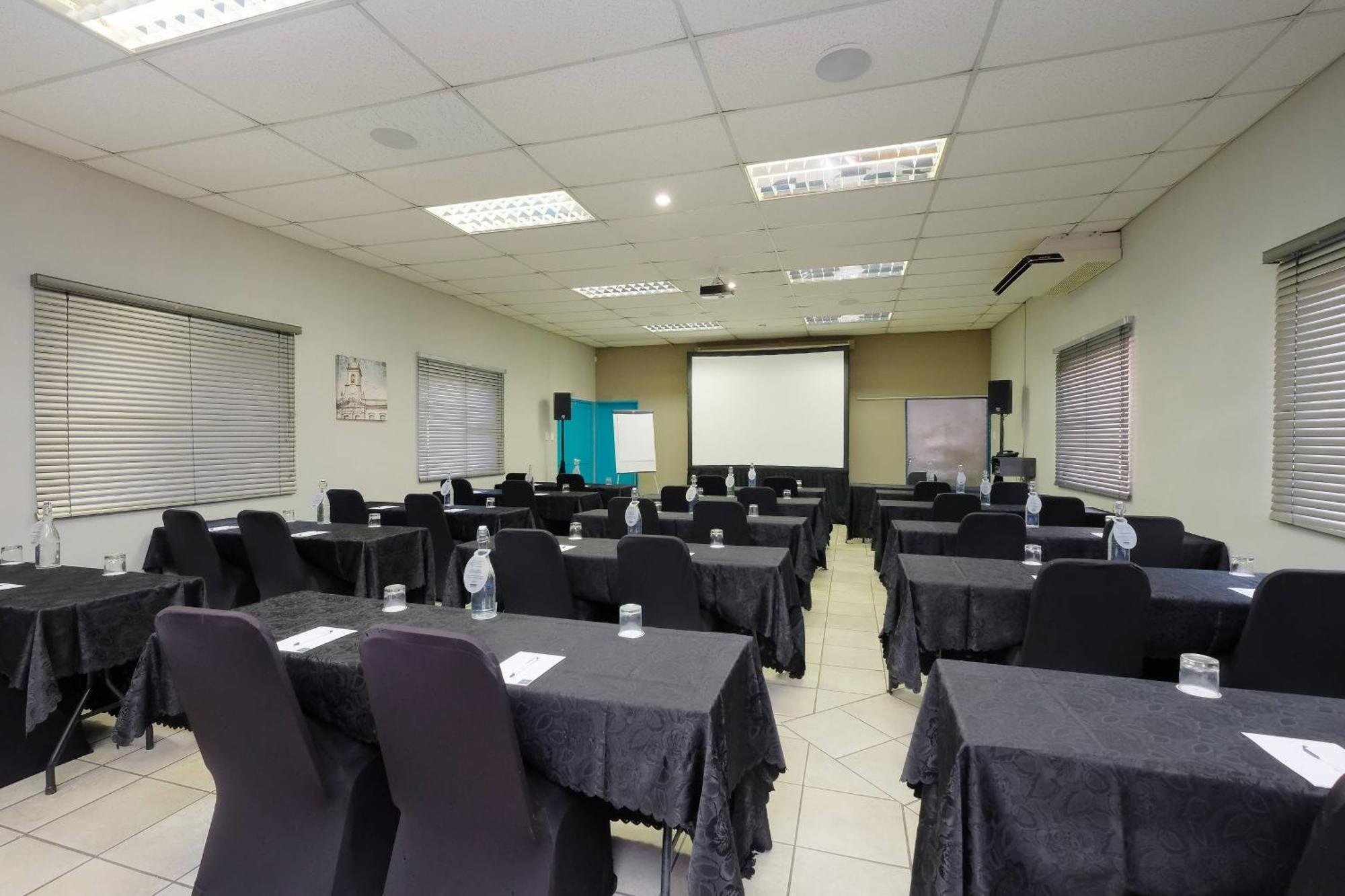 Protea Hotel By Marriott Polokwane Landmark Bagian luar foto