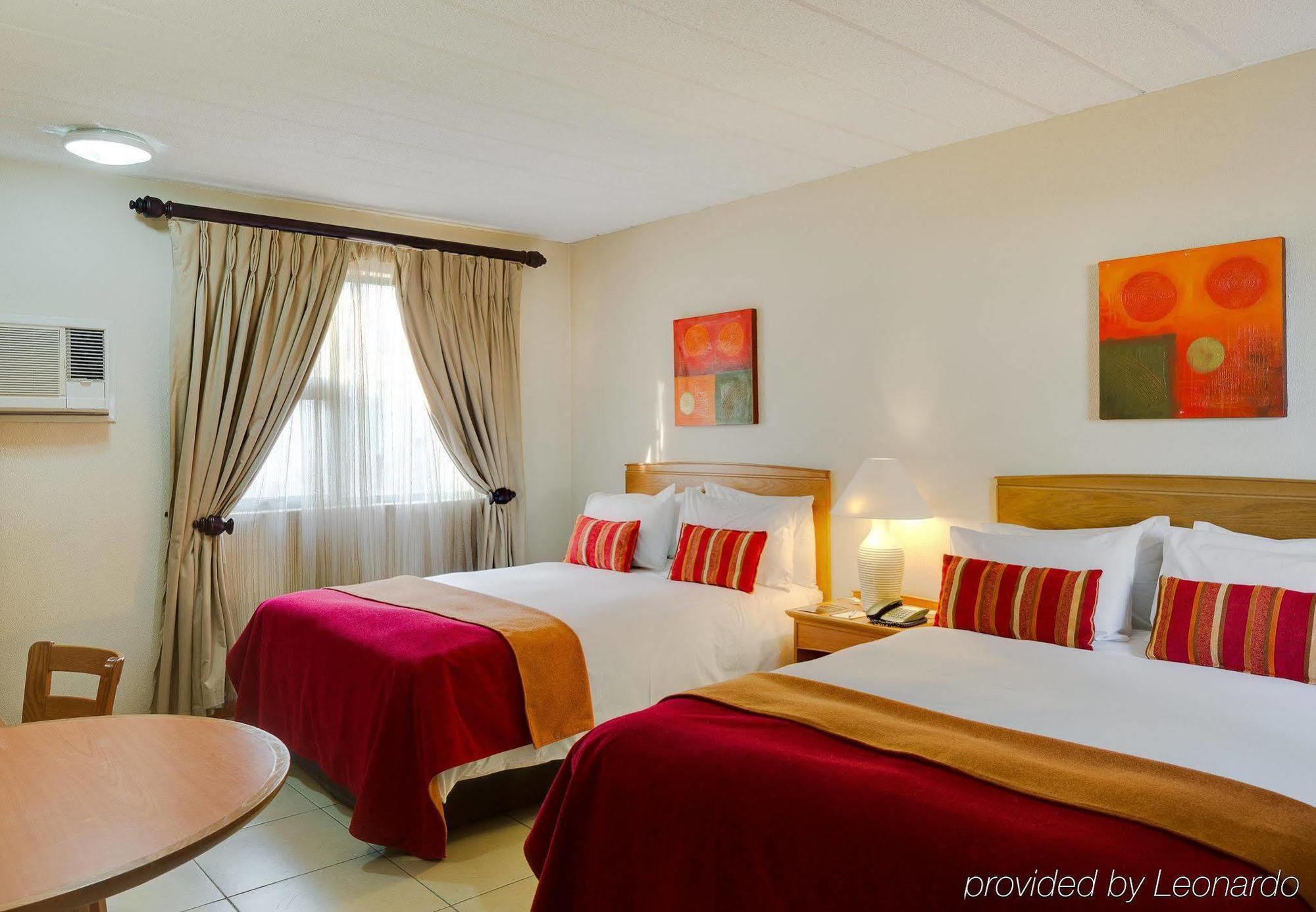 Protea Hotel By Marriott Polokwane Landmark Bagian luar foto