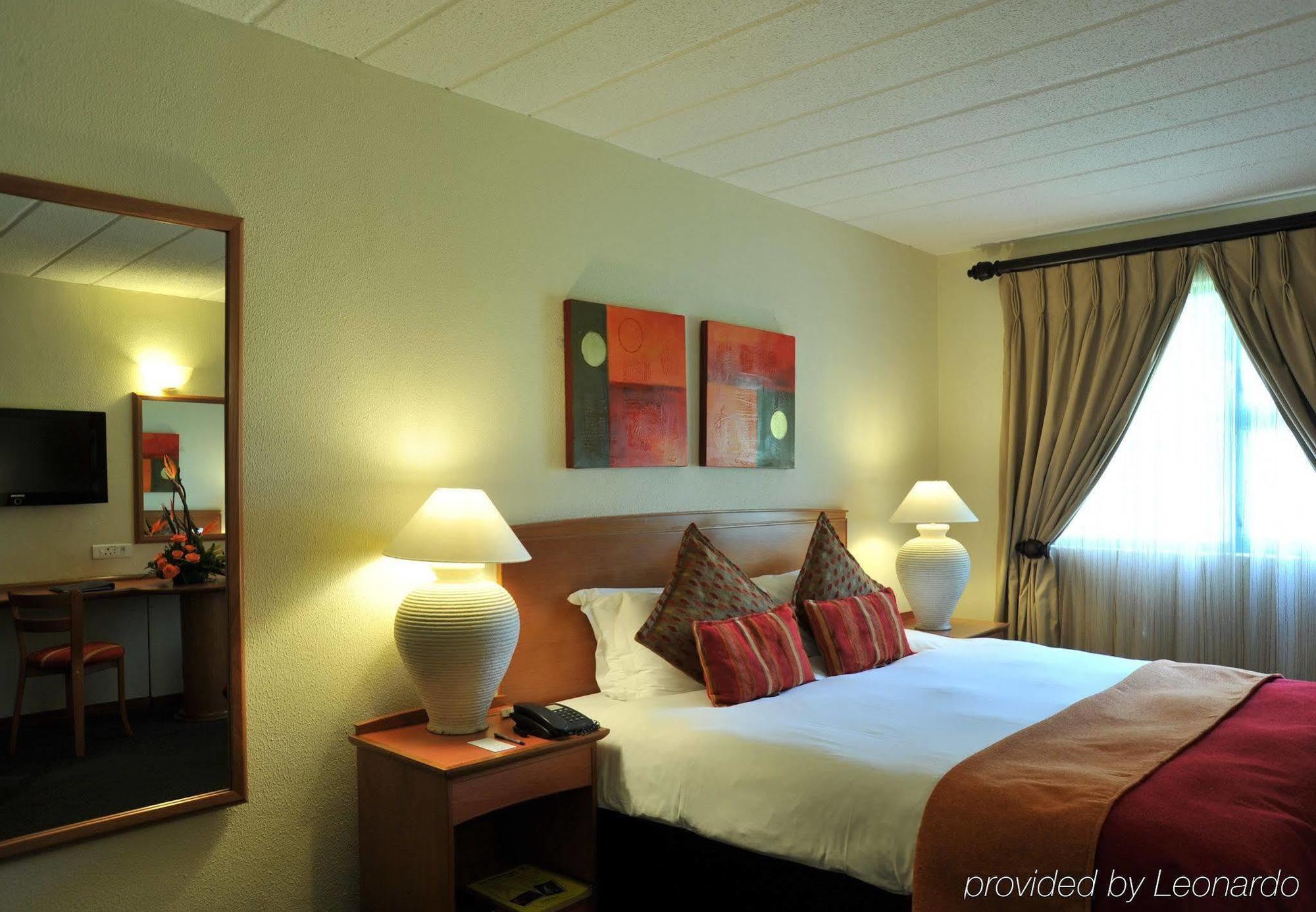 Protea Hotel By Marriott Polokwane Landmark Bagian luar foto